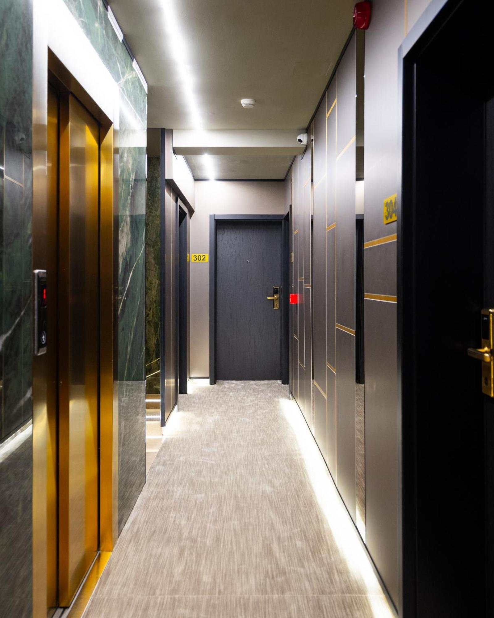 Hotel Opera Приштина Екстер'єр фото