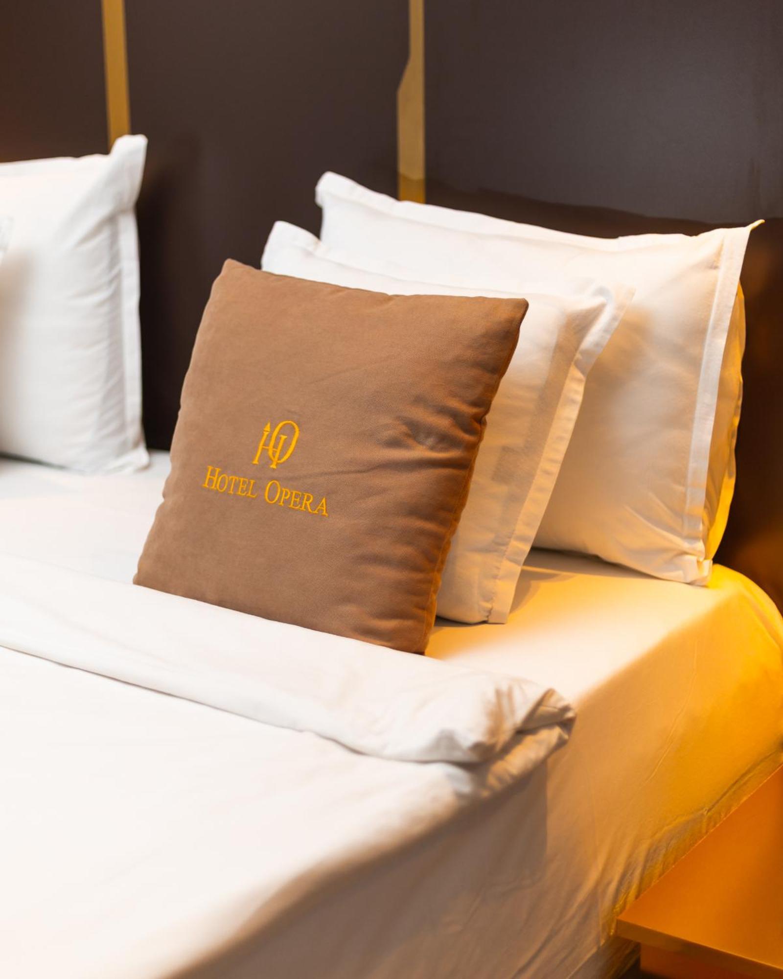 Hotel Opera Приштина Екстер'єр фото